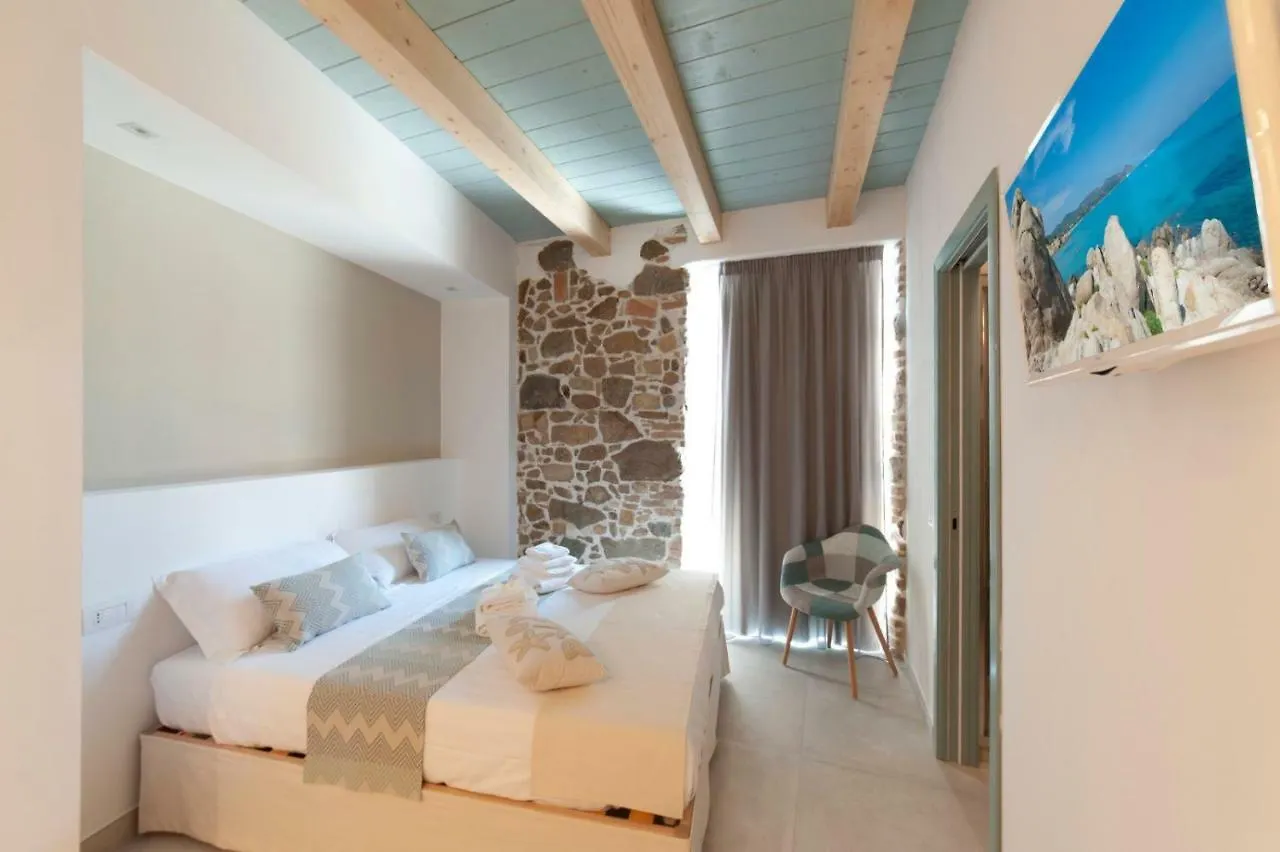 Perdas Rooms Villasimius 0*,